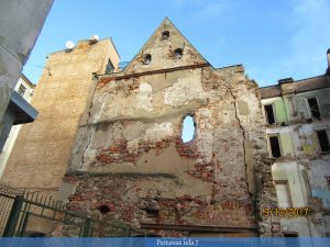 Vidi degradējošo būvju komisija uzdod sagatavot lēmumus par 11 Rīgas ēku piespiedu sakārtošanu