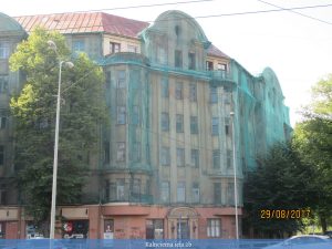 Vidi degradējošo būvju komisija uzdod sagatavot lēmumus par 11 Rīgas ēku piespiedu sakārtošanu