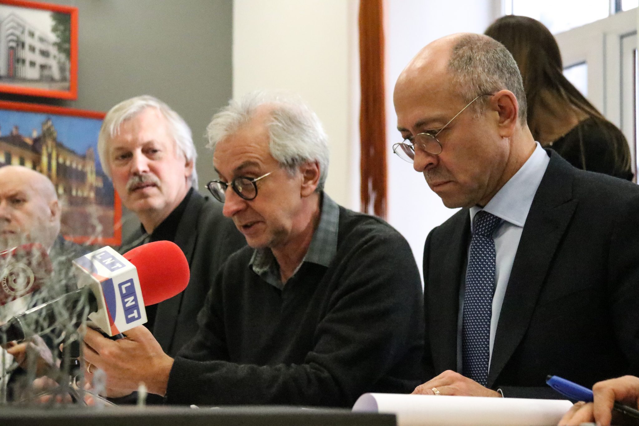 Pie Latvijas Nacionālā teātra veidos aleju ar nosaukumu “Laika priekškars”