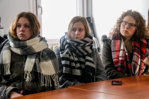 Rīgas domes Īpašuma departamenta speciālistus ēnoja 33 jaunieši no dažādām Latvijas skolām