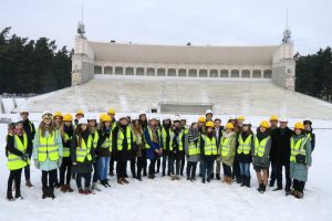 Rīgas domes Īpašuma departamenta speciālistus ēnoja 33 jaunieši no dažādām Latvijas skolām