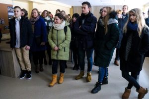 Rīgas domes Īpašuma departamenta speciālistus ēnoja 33 jaunieši no dažādām Latvijas skolām