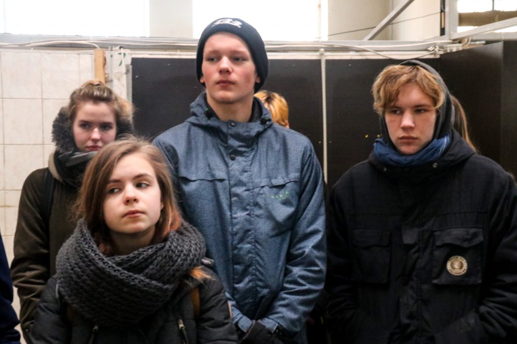 Rīgas domes Īpašuma departamenta speciālistus ēnoja 33 jaunieši no dažādām Latvijas skolām