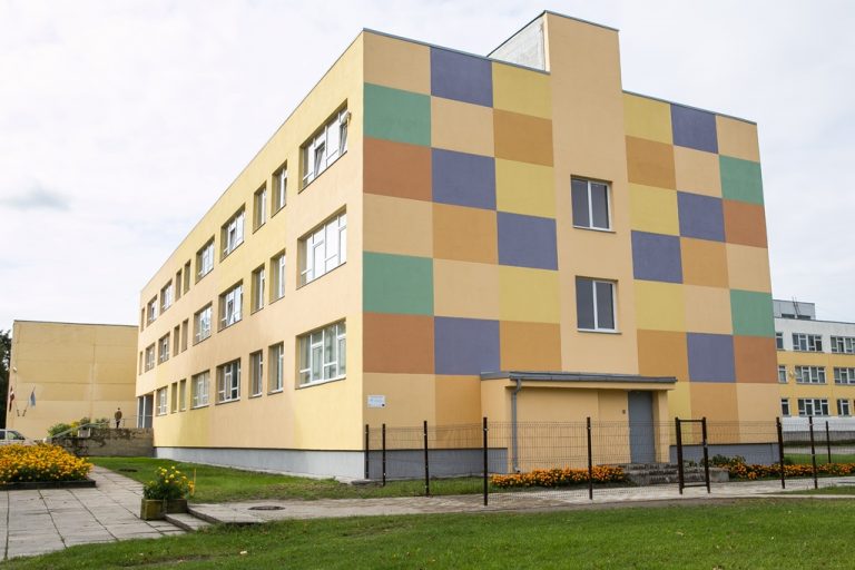 Izlases veida vienkāršota renovācija pirmsskolas izglītības grupu izveidei Rīgas vispārējās izglītības iestāžu ēkās: Rīgas 95.vidusskolā un Ezerkrastu vidusskolā