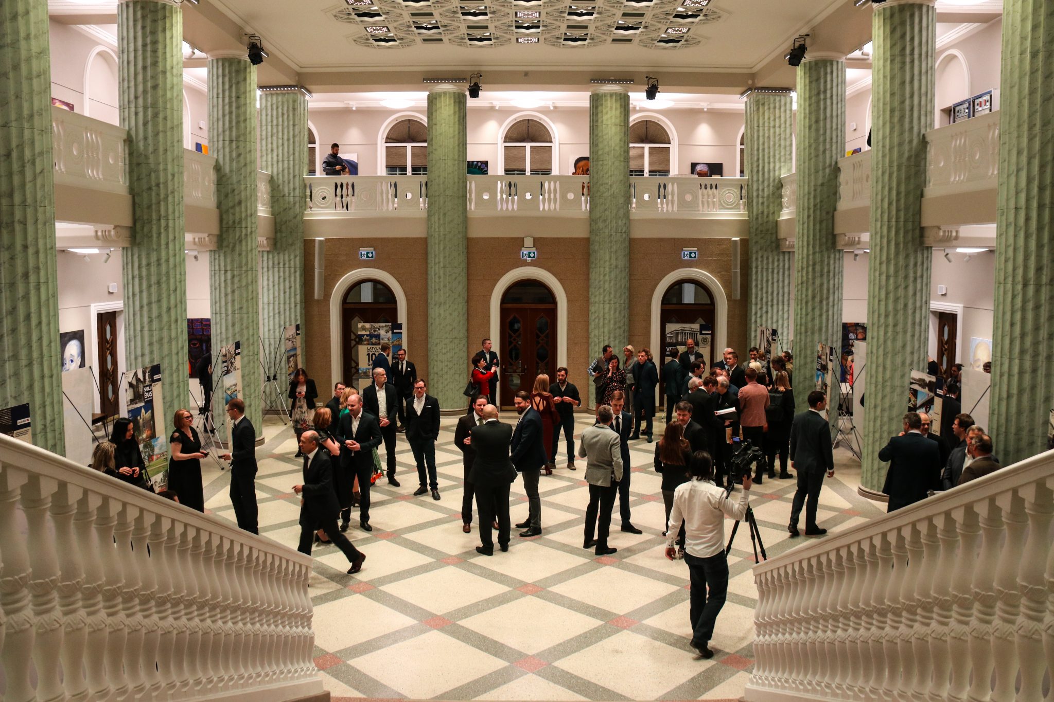 Konkursa “Latvijas Būvniecības Gada balva 2017” GRAND PRIX iegūst rekonstruētā VEF Kultūras pils un atjaunotā viesnīcas “Grand Hotel Kempinski Riga” ēka