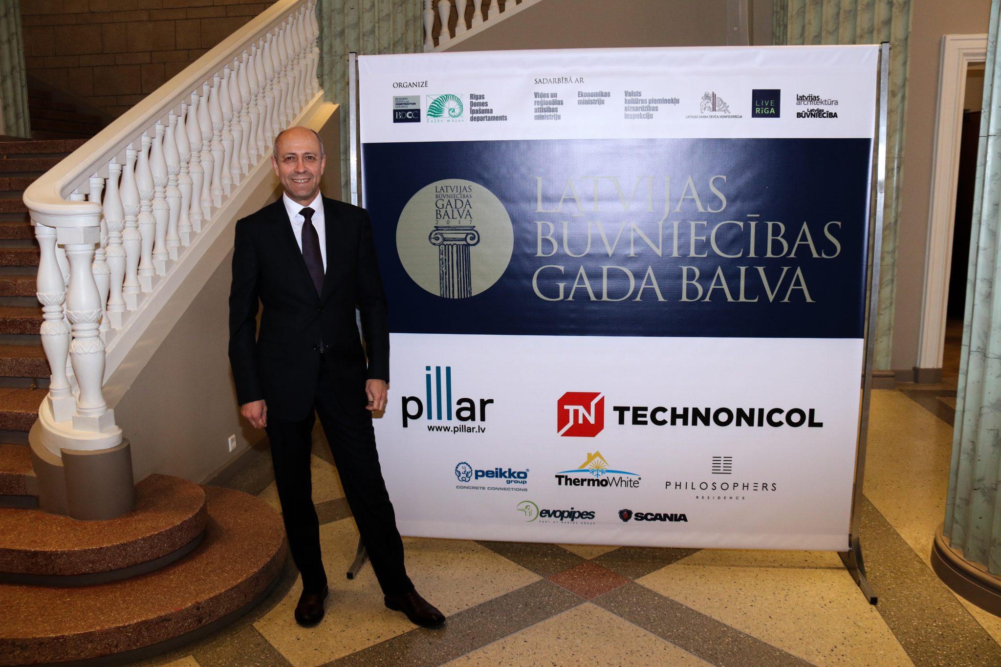 Konkursa “Latvijas Būvniecības Gada balva 2017” GRAND PRIX iegūst rekonstruētā VEF Kultūras pils un atjaunotā viesnīcas “Grand Hotel Kempinski Riga” ēka