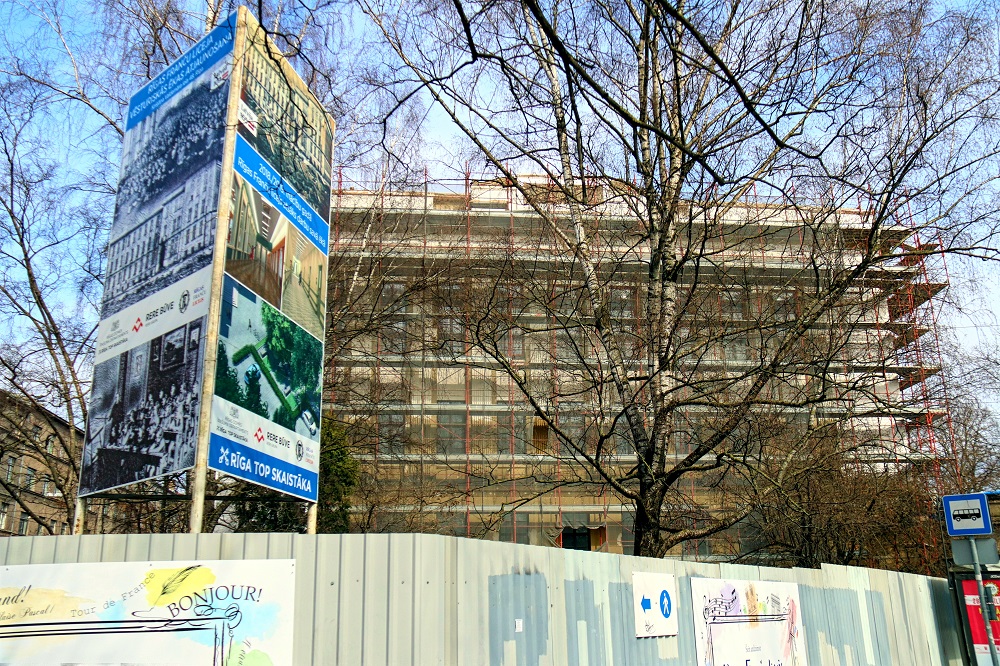 1. septembrī Rīgas Franču licejs atgriezīsies vēsturiskajā ēkā