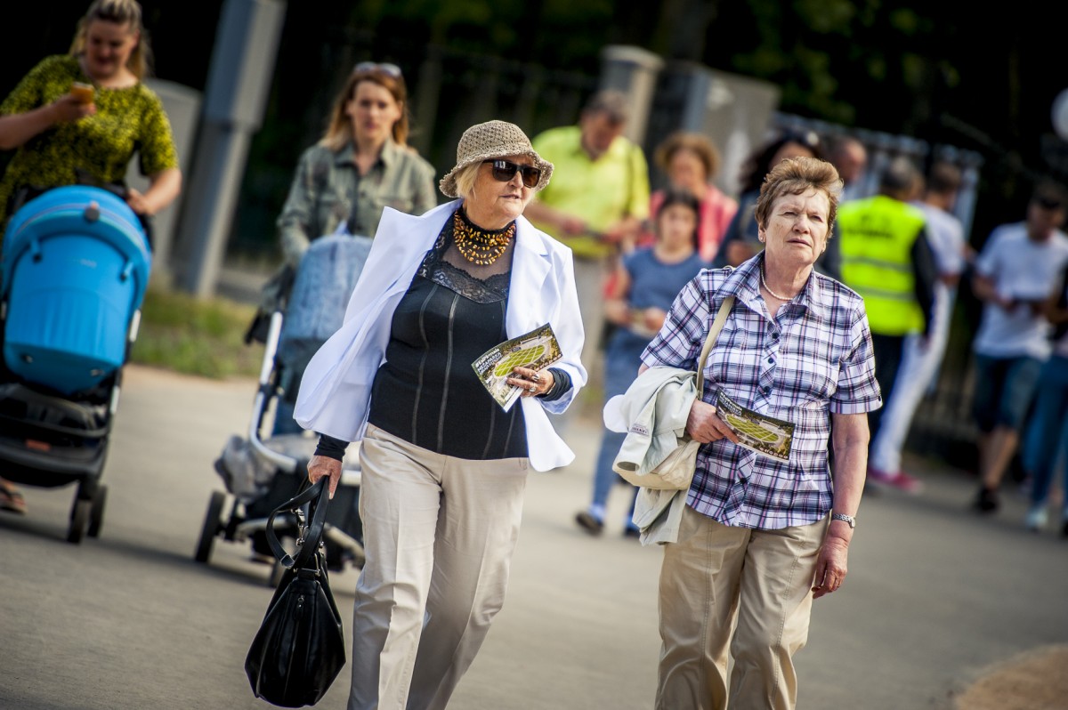 Iespēju aplūkot atjaunoto Mežaparka Lielo estrādi izmanto liels skaits rīdzinieku un pilsētas viesu