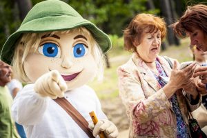 Iespēju aplūkot atjaunoto Mežaparka Lielo estrādi izmanto liels skaits rīdzinieku un pilsētas viesu