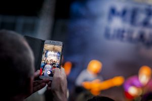 Iespēju aplūkot atjaunoto Mežaparka Lielo estrādi izmanto liels skaits rīdzinieku un pilsētas viesu