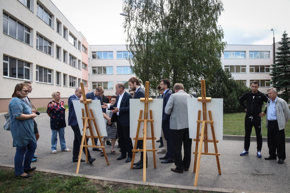 Pie Rīgas 75. vidusskolas plāno izbūvēt jaunu futbola stadionu un laukumu ar dažādām aktīvās atpūtas iespējām
