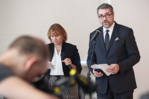 Rīgas skolās vairs nebūs mācību divās maiņās