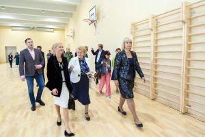 Rīgas skolās vairs nebūs mācību divās maiņās