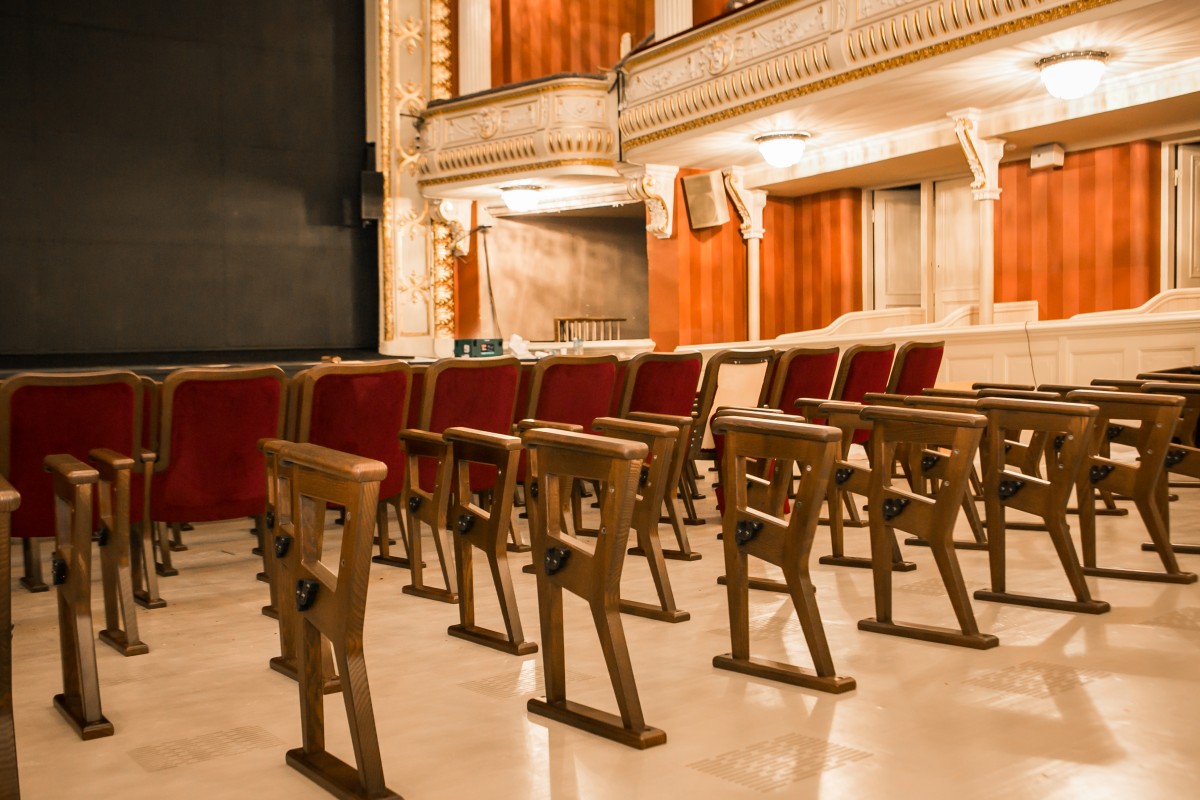 Ziņa - №2 Latvijas Nacionālajā teātrī uzstādīti 803 jauni skatītāju krēsli