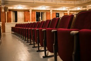Ziņa - №2 Latvijas Nacionālajā teātrī uzstādīti 803 jauni skatītāju krēsli