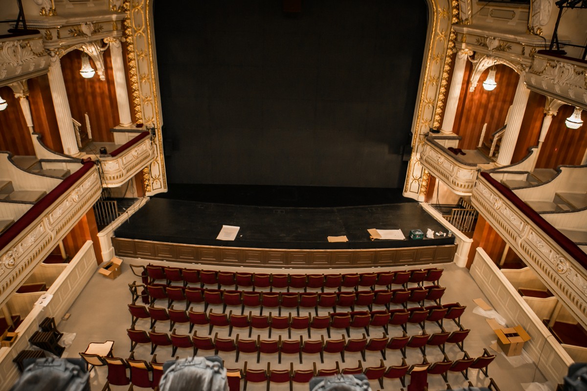 Ziņa - №2 Latvijas Nacionālajā teātrī uzstādīti 803 jauni skatītāju krēsli