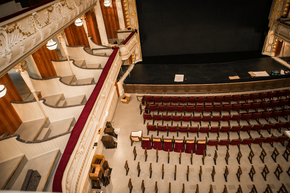 Ziņa - №2 Latvijas Nacionālajā teātrī uzstādīti 803 jauni skatītāju krēsli