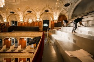 Ziņa - №2 Latvijas Nacionālajā teātrī uzstādīti 803 jauni skatītāju krēsli