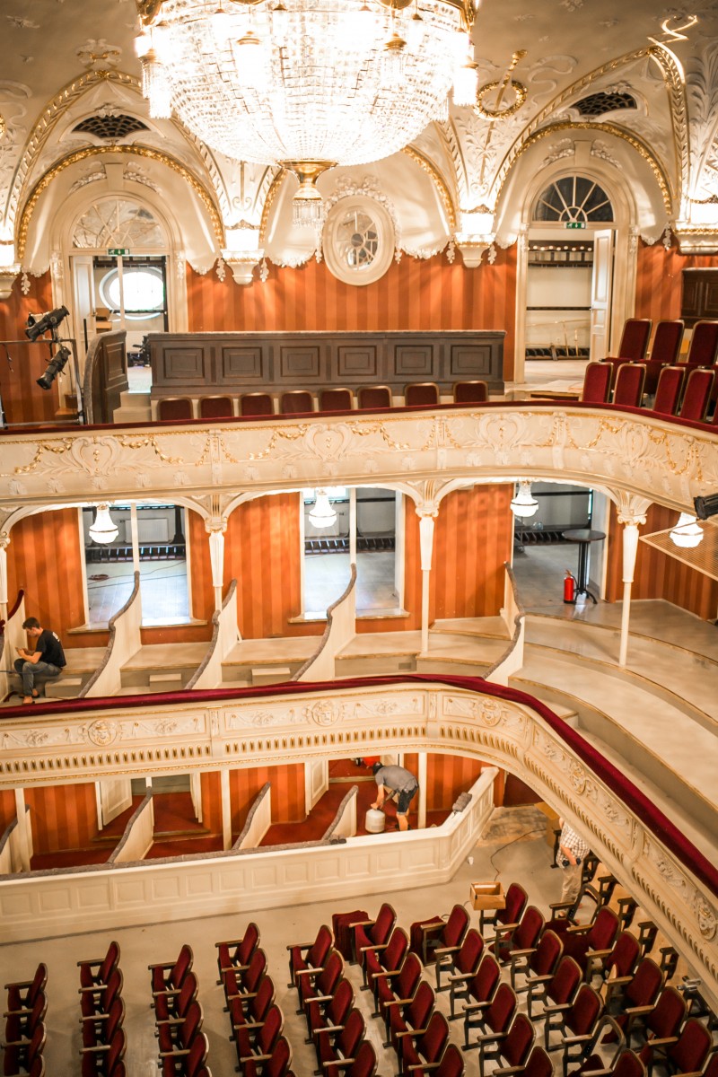 Ziņa - №2 Latvijas Nacionālajā teātrī uzstādīti 803 jauni skatītāju krēsli