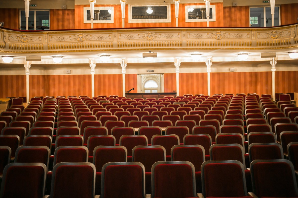 Ziņa - №2 Latvijas Nacionālajā teātrī uzstādīti 803 jauni skatītāju krēsli