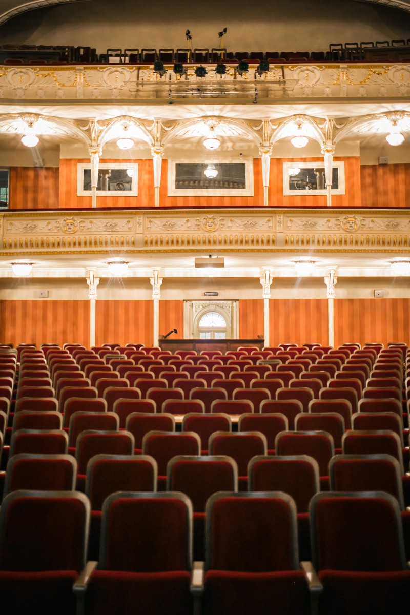 Ziņa - №2 Latvijas Nacionālajā teātrī uzstādīti 803 jauni skatītāju krēsli