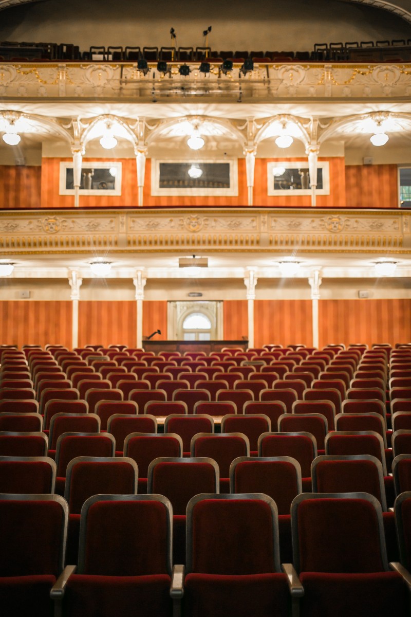 Ziņa - №2 Latvijas Nacionālajā teātrī uzstādīti 803 jauni skatītāju krēsli