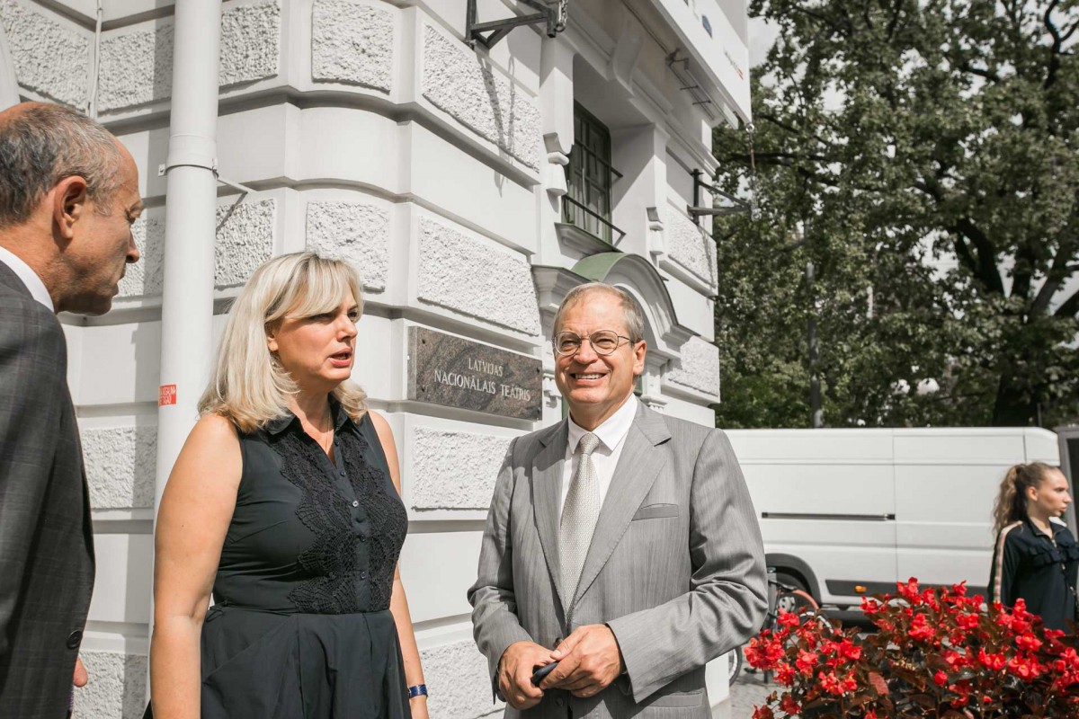 Ziņa - №1 Latvijas Nacionālajā teātrī uzstādīti 803 jauni skatītāju krēsli