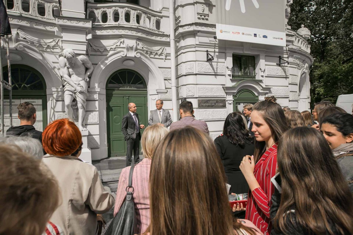 Ziņa - №1 Latvijas Nacionālajā teātrī uzstādīti 803 jauni skatītāju krēsli