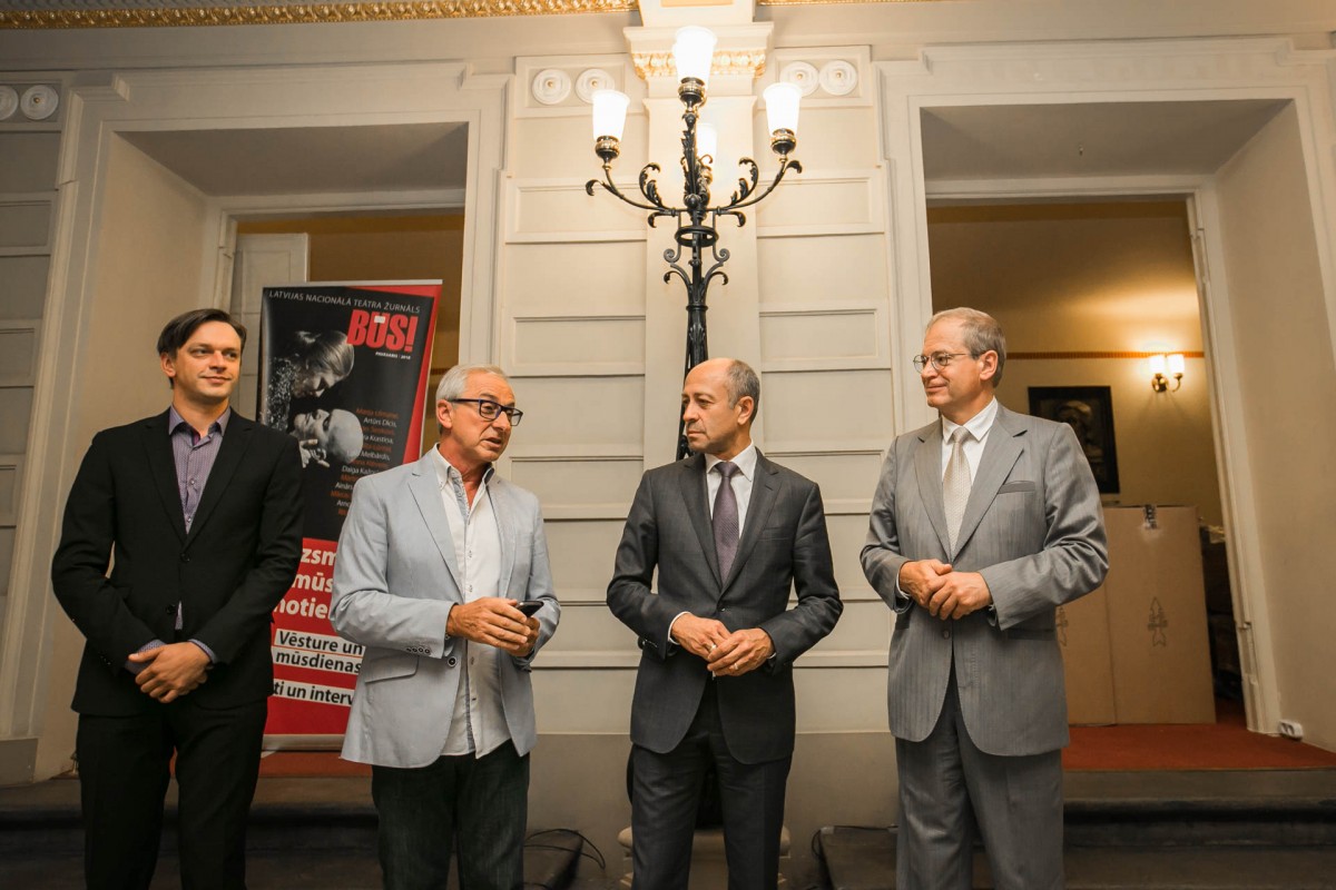 Ziņa - №1 Latvijas Nacionālajā teātrī uzstādīti 803 jauni skatītāju krēsli