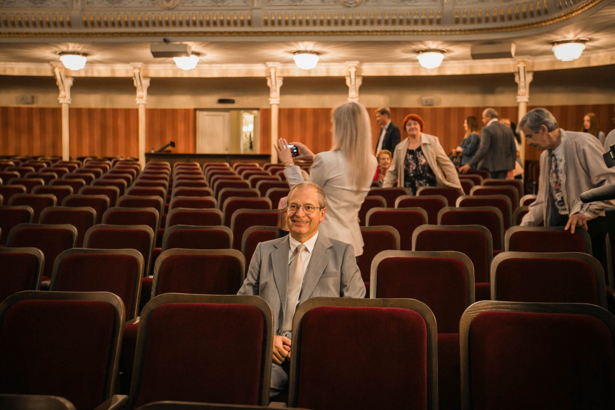 Ziņa - №1 Latvijas Nacionālajā teātrī uzstādīti 803 jauni skatītāju krēsli