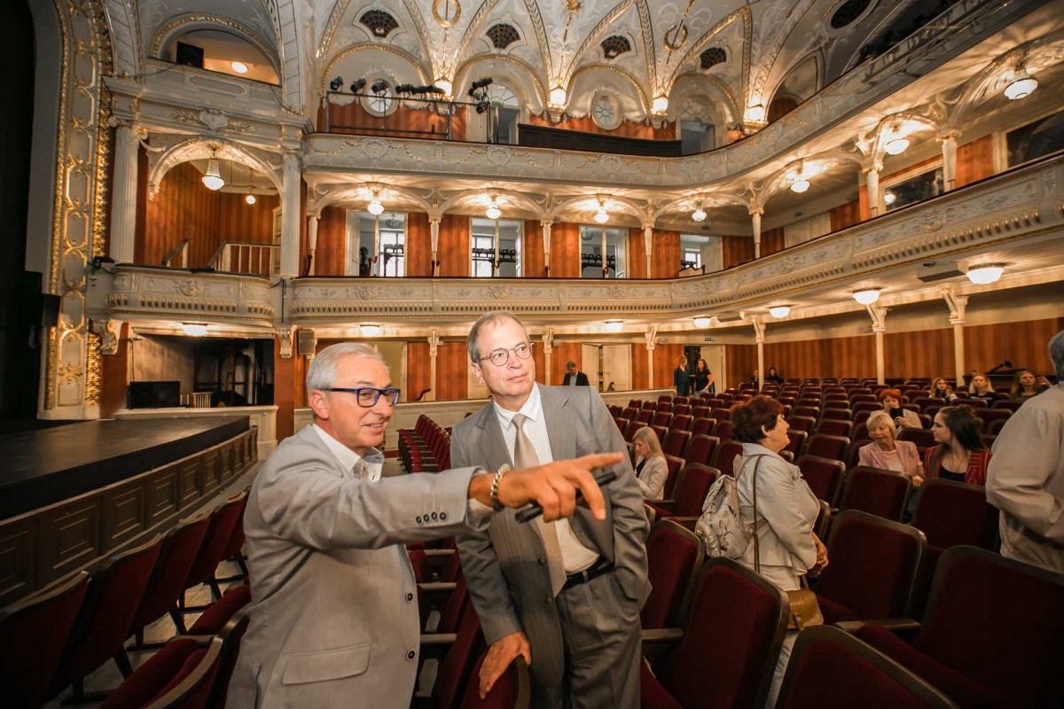 Ziņa - №1 Latvijas Nacionālajā teātrī uzstādīti 803 jauni skatītāju krēsli