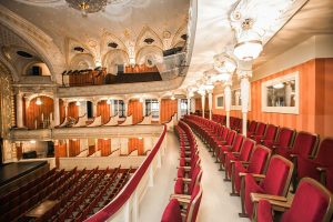 Ziņa - №1 Latvijas Nacionālajā teātrī uzstādīti 803 jauni skatītāju krēsli