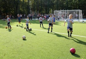 Sporta un aktīvās atpūtas laukums Imantas apkaimē pie Rīgas 96.viduskolas, Auru ielā 6a