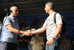 Sporta un aktīvās atpūtas laukums Imantas apkaimē pie Rīgas 96.viduskolas, Auru ielā 6a