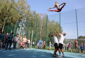Sporta un aktīvās atpūtas laukums Imantas apkaimē pie Rīgas 96.viduskolas, Auru ielā 6a