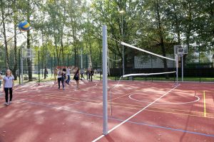 Sporta un aktīvās atpūtas laukums Imantas apkaimē pie Rīgas 96.viduskolas, Auru ielā 6a