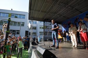 Sporta un aktīvās atpūtas laukums Imantas apkaimē pie Rīgas 96.viduskolas, Auru ielā 6a