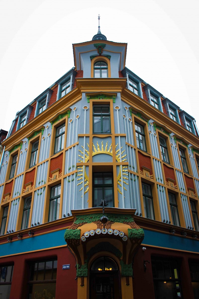 Ar Rīgas pilsētas pašvaldības līdzfinansējumu šogad atjauno 85 kultūrvēsturiskā būvmanojuma ēkas