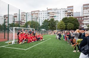 Sporta un aktīvās atpūtas laukums apkaimē pie Mežciema pamatskolas un Rīgas 89.vidusskolas, Hipokrāta ielā 27/29