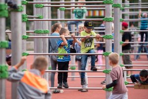 Sporta un aktīvās atpūtas laukums apkaimē pie Mežciema pamatskolas un Rīgas 89.vidusskolas, Hipokrāta ielā 27/29