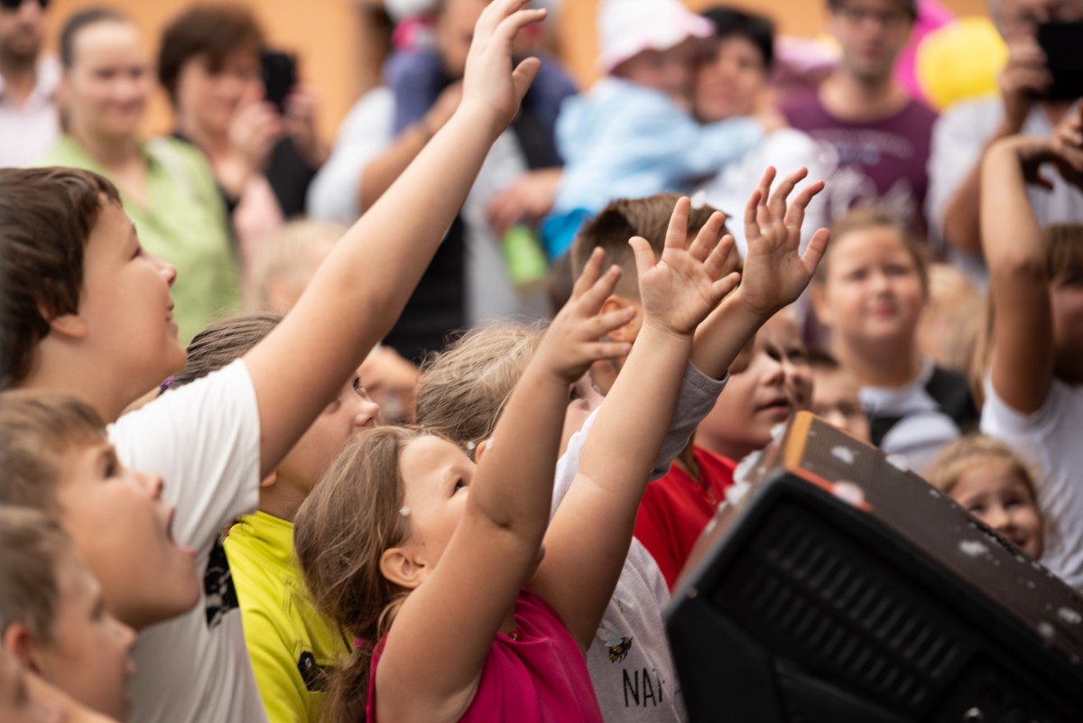 Sporta un aktīvās atpūtas laukums apkaimē pie Mežciema pamatskolas un Rīgas 89.vidusskolas, Hipokrāta ielā 27/29