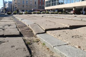 Līdz Dailes teātra 100. gadadienai – 2020.gada novembrim - atjaunos un labiekārtos apkārtesošā skvēra teritoriju