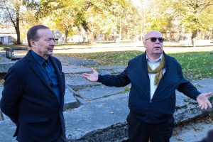 Līdz Dailes teātra 100. gadadienai – 2020.gada novembrim - atjaunos un labiekārtos apkārtesošā skvēra teritoriju