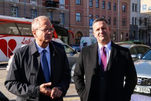 Līdz Dailes teātra 100. gadadienai – 2020.gada novembrim - atjaunos un labiekārtos apkārtesošā skvēra teritoriju