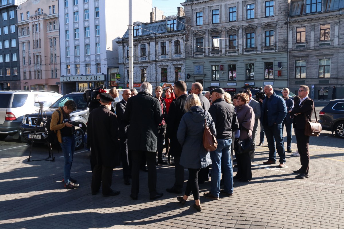 Līdz Dailes teātra 100. gadadienai – 2020.gada novembrim - atjaunos un labiekārtos apkārtesošā skvēra teritoriju