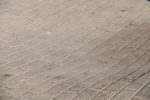 Līdz Dailes teātra 100. gadadienai – 2020.gada novembrim - atjaunos un labiekārtos apkārtesošā skvēra teritoriju