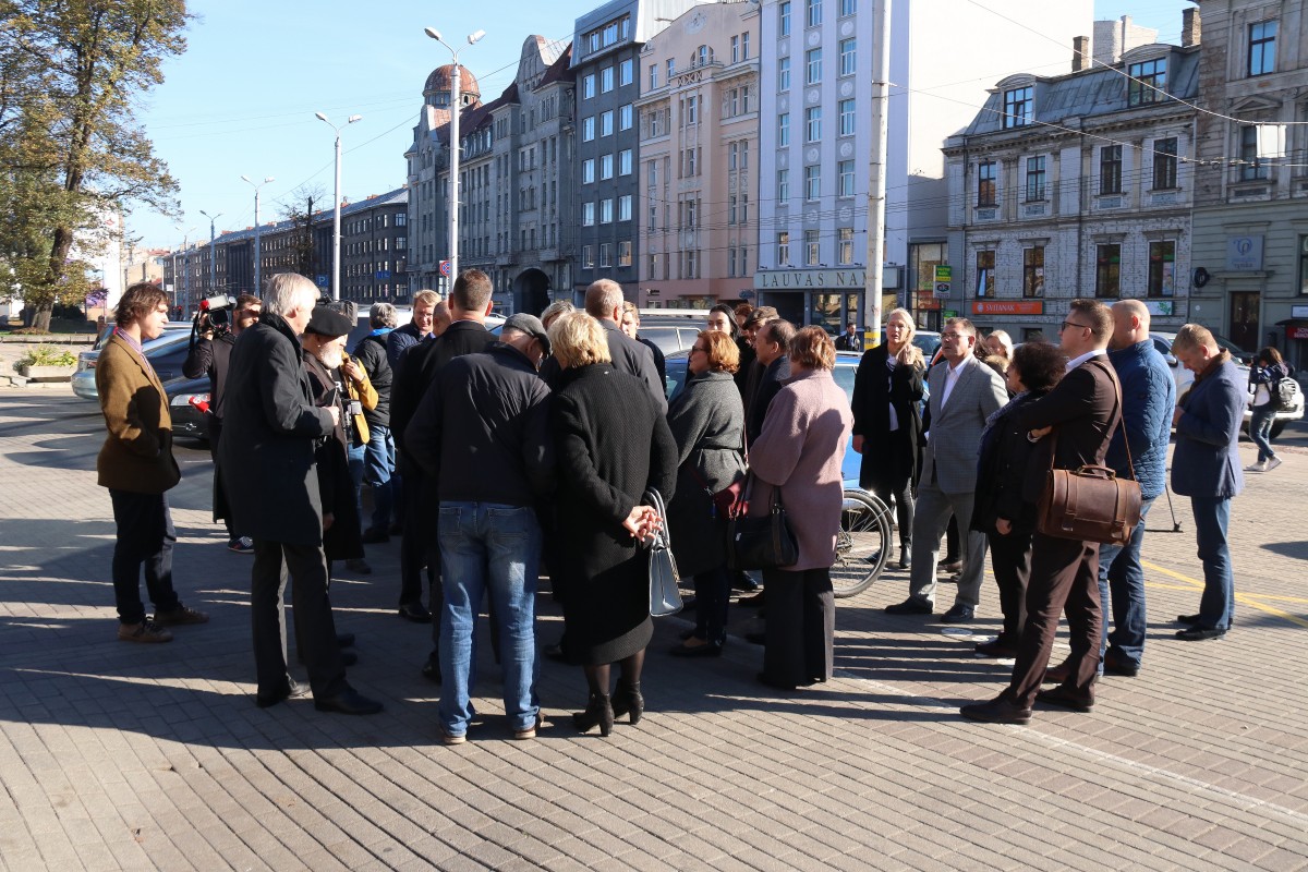 Līdz Dailes teātra 100. gadadienai – 2020.gada novembrim - atjaunos un labiekārtos apkārtesošā skvēra teritoriju
