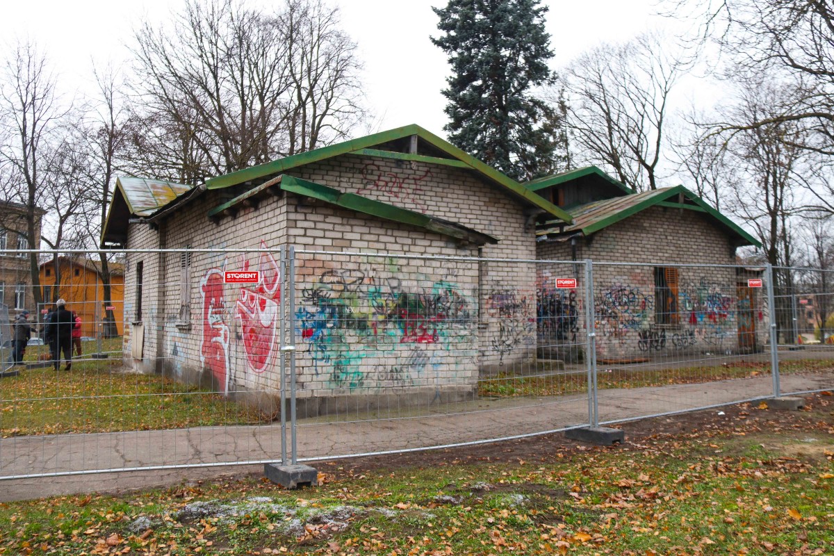 Āgenskalna apkaimes bijušās bibliotēkas “Zvirbulis” vēsturiskai koka ēkai līdz martam veiks arhitektoniski māksliniecisko izpēti