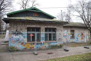 Āgenskalna apkaimes bijušās bibliotēkas “Zvirbulis” vēsturiskai koka ēkai līdz martam veiks arhitektoniski māksliniecisko izpēti