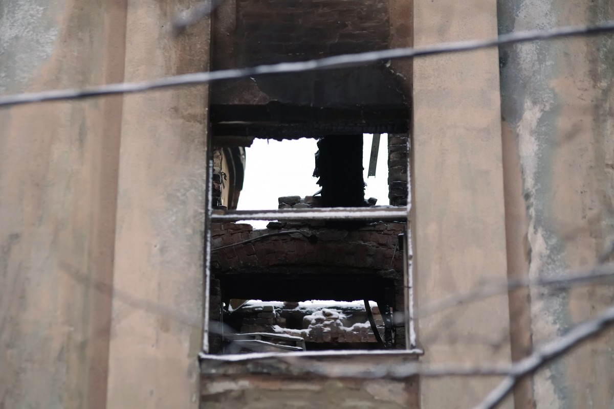 Pilsētas īpašuma komiteja pieņem lēmumu par darbībām ar graustu Kalnciema ielā 2B pēc bīstamības likvidēšanas